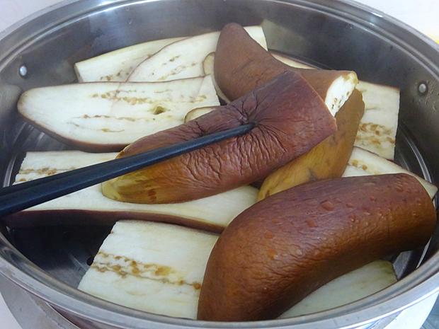 清热去火护脾胃：清蒸茄子