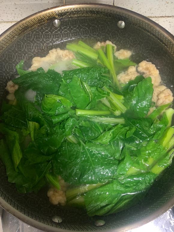 清凉去火的食物有哪些：苦菜酥肉滚汤好吃吗