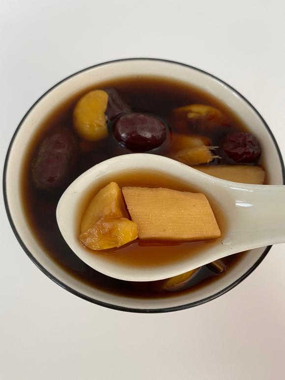 健脾养胃暖身，生姜板栗山药甜汤-健脾养胃的食疗方法