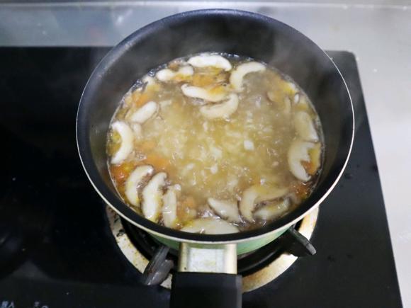 宝宝健脾养胃羹：山药鸡蛋汤，提高免疫力