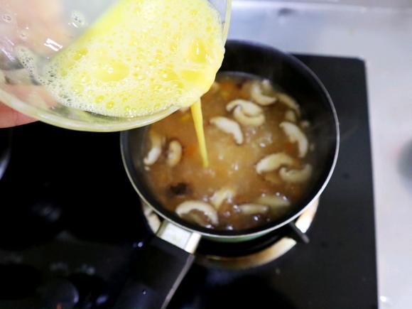 宝宝健脾养胃羹：山药鸡蛋汤，提高免疫力