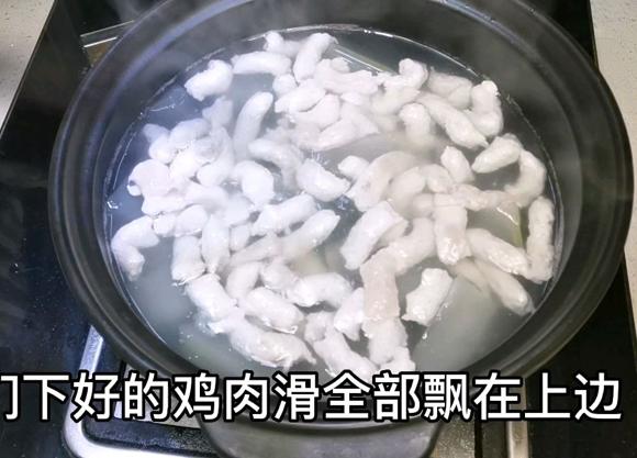 健脾养胃吃什么食物最好？手把手孝你健脾养胃山药鸡滑汤