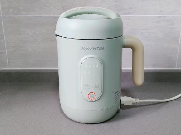 提高免疫力增强抵抗力早餐豆浆：绿茶黄豆浆