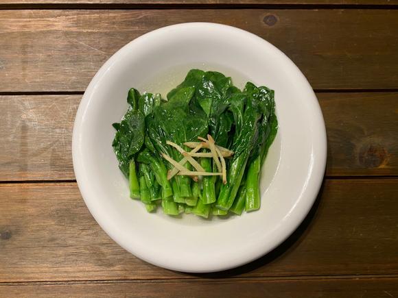 低脂低卡路里减肥餐：盐水菜心