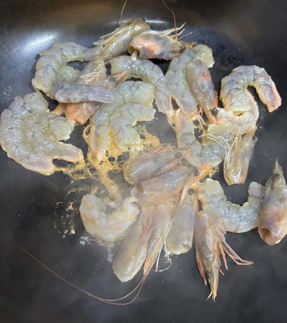 低脂减肥减脂餐：虾仁滑蛋