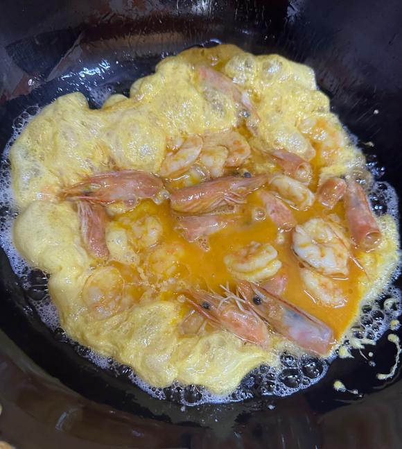低脂减肥减脂餐：虾仁滑蛋