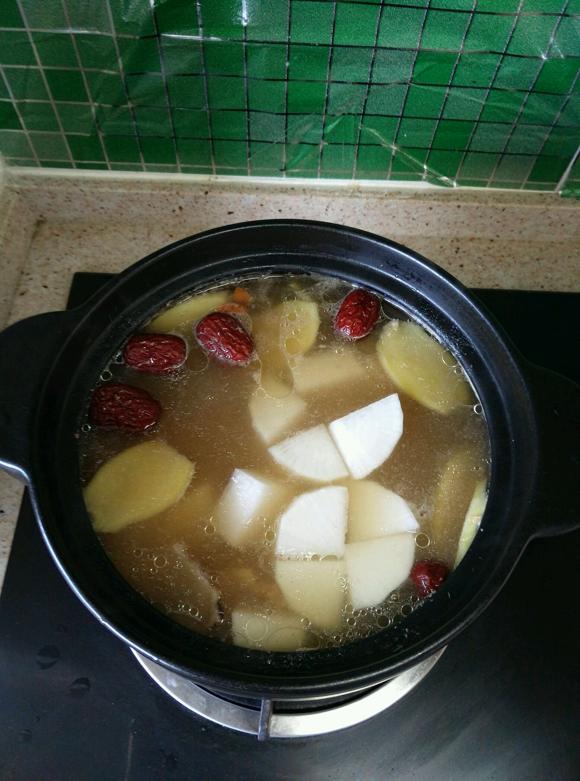 哺乳期食谱:羊腱滋补汤
