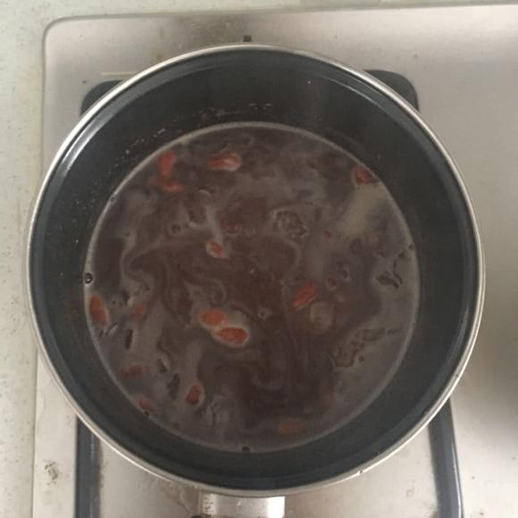 哺乳期食谱:滋补养生五红汤