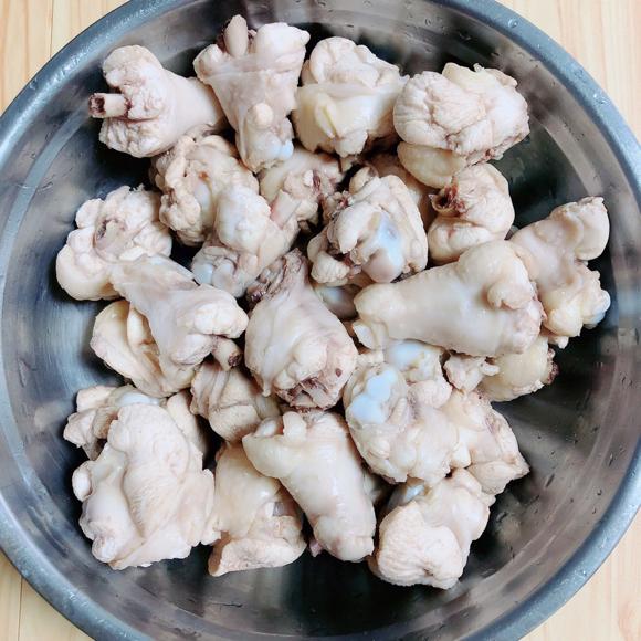 脾胃虚弱调理食谱:板栗鸡汤