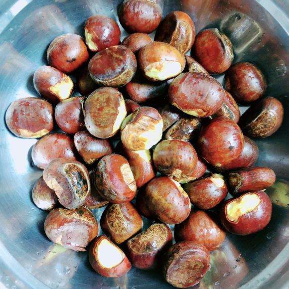 脾胃虚弱调理食谱:板栗鸡汤