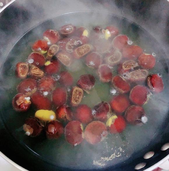 脾胃虚弱调理食谱:板栗鸡汤