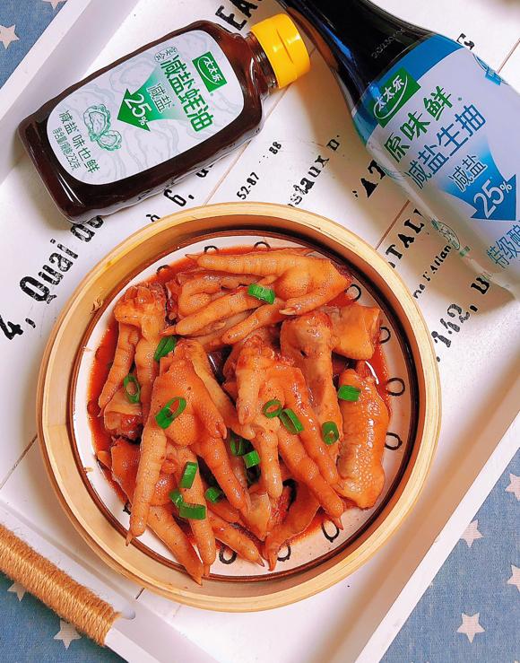 低脂养颜食谱:腐乳蒸凤爪