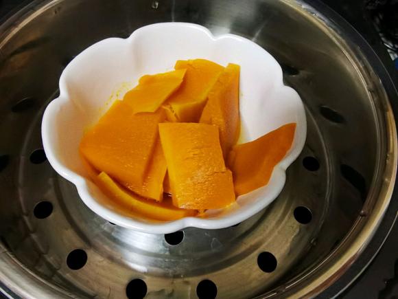 健脾养颜美食:芡实金汤鲍鱼