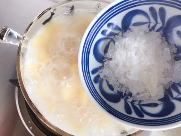 桃胶金燕耳苹果甜汤~清热健胃、增强免疫力佳品 桃胶金燕耳苹果甜汤~清热健胃、增强免疫力佳品