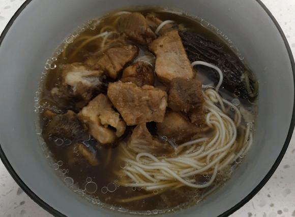 提高免疫力防新冠甲流:羊肚菌姬松茸牛肉面 提高免疫力防新冠甲流:羊肚菌姬松茸牛肉面