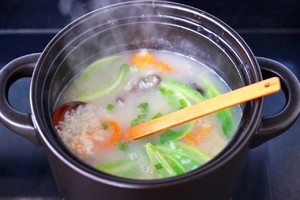 疫情期间多吃点增强免疫力的海参粥【推荐收藏】