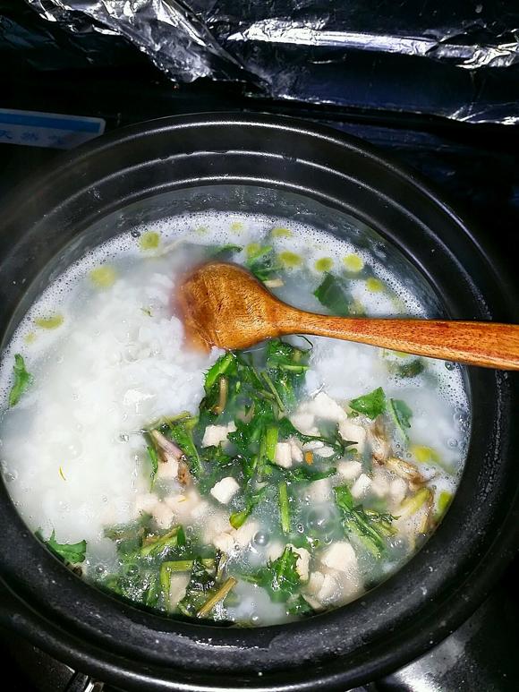 蒲公英豌豆鸡肉粥-抗菌消炎、调和脾胃、增强免疫力