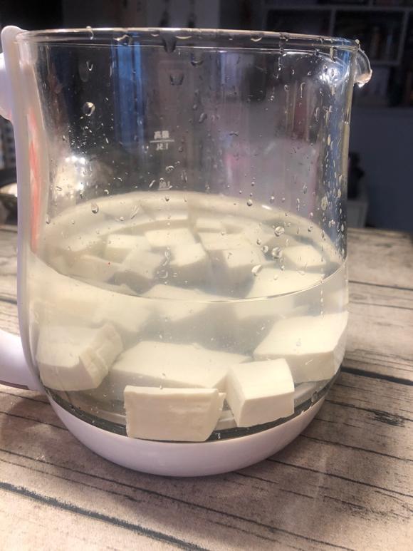 惊蛰  扶正气健脾 免疫汤：豆腐葱白汤