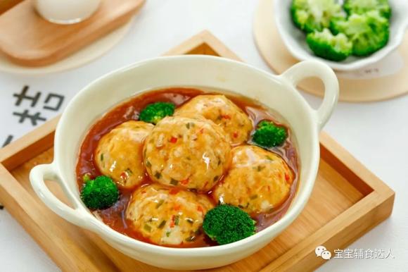 宝宝辅食点心：蒸豆腐肉丸