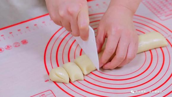 宝宝辅食点心：自制绿豆饼