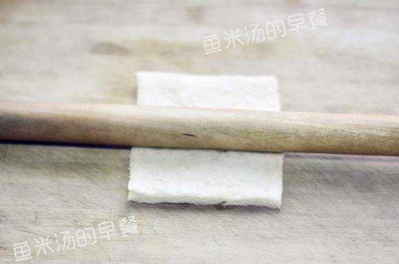 宝宝营养辅食早餐小零食点心：鸡蛋土司香蕉卷