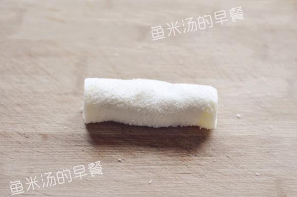 宝宝营养辅食早餐小零食点心：鸡蛋土司香蕉卷