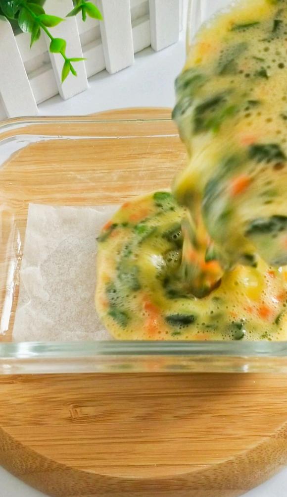宝宝辅食营养餐：蔬菜手指条蛋卷条