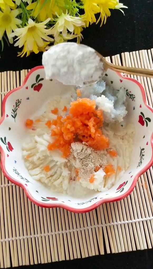 宝宝补钙食谱：山药小虾排 9+【宝宝辅食食谱】