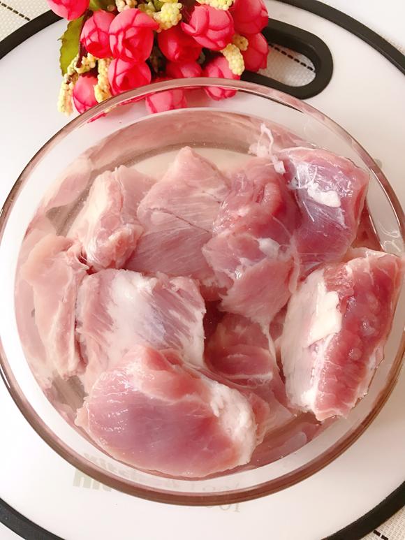 宝宝补钙营养辅食汤:山药玉米胡萝卜炖猪小排 宝宝补钙营养辅食汤:山药玉米胡萝卜炖猪小排