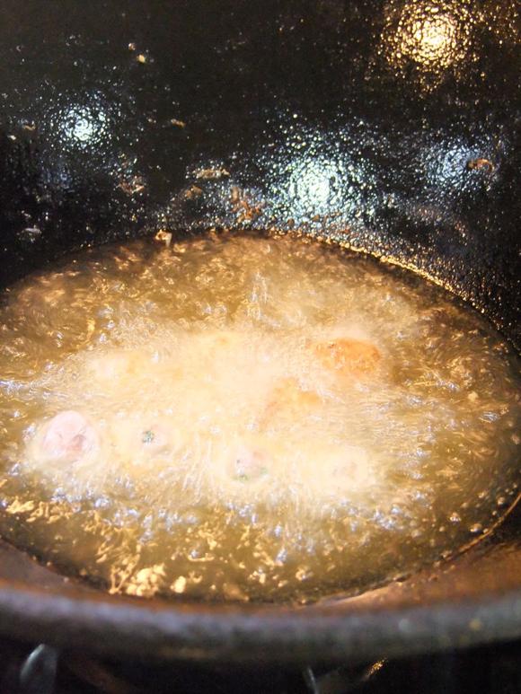 宝宝健康食谱 -- 茄汁小丸子做法