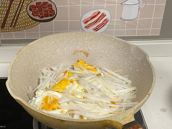 煎蛋白萝卜汤做法 ，增进食欲-宝宝健康食谱