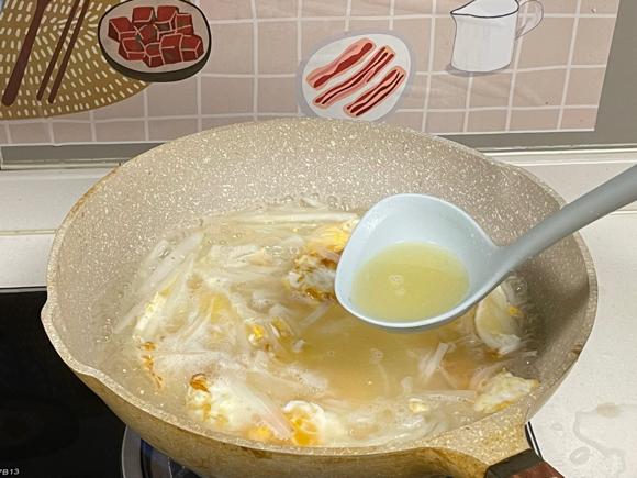 煎蛋白萝卜汤做法 ，增进食欲-宝宝健康食谱