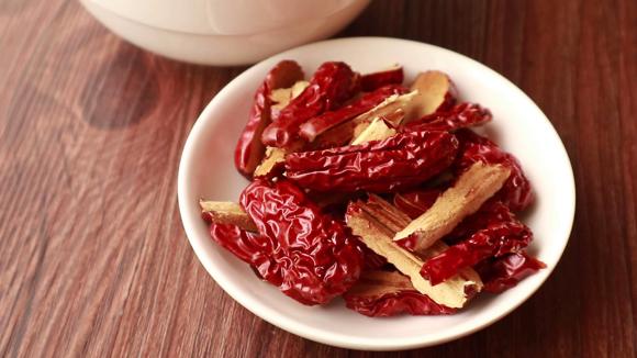 新冠后宝宝咳嗽食疗方法:润肺秋梨膏 新冠后宝宝咳嗽食疗方法:润肺秋梨膏