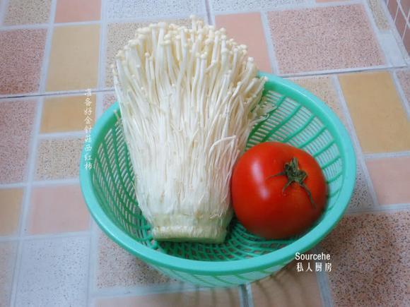 增强免疫力素菜汤：金针菇番茄汤