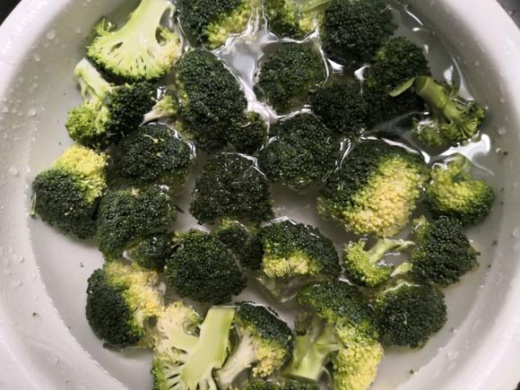 进补增强免疫力•牛肉片佐西兰花 进补增强免疫力•牛肉片佐西兰花