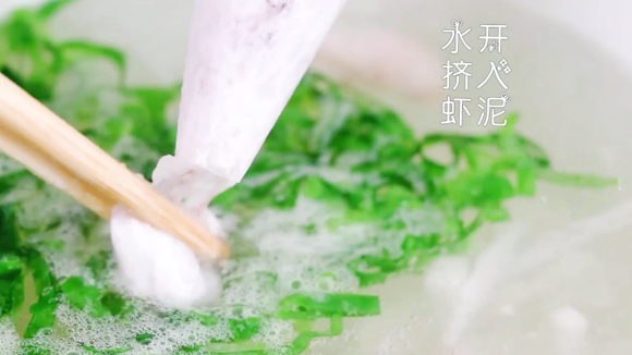 提高孩子抵抗力的【萝卜虾滑汤】 提高孩子抵抗力的【萝卜虾滑汤】