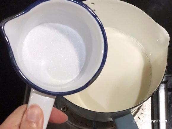 草莓牛奶布丁 -增强免疫力 提高食欲 草莓牛奶布丁 -增强免疫力 提高食欲