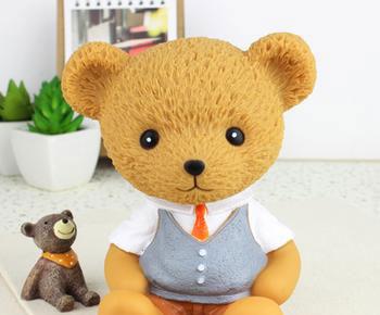 幼儿绘本故事：储蓄罐小熊的藏宝洞