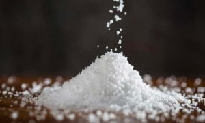 宝宝添加食盐的注意事项，如何控制宝宝吃盐量