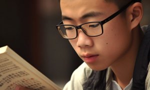 国内的学校，还是国外的学校应该怎么样规划？